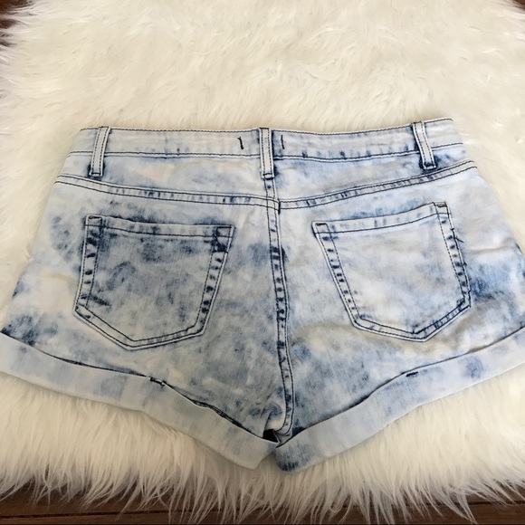 Forever 21 Pants - Forever 21 Acid Wash Button Up Den Shortie Shorts